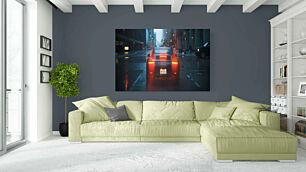 Πίνακας, αυτοκίνητο που οδηγεί σε δρόμο της πόλης στη βροχή