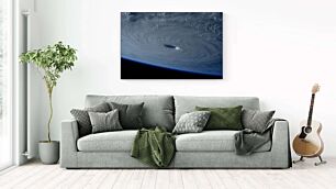 Πίνακας, κοντινό πλάνο μιας δορυφορικής άποψης ενός τυφώνα