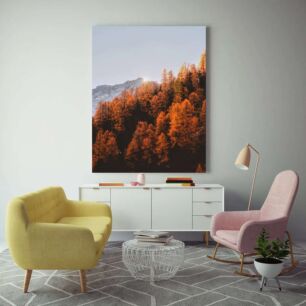 Πίνακας, μια ομάδα δέντρων με φόντο ένα βουνό