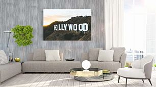 Πίνακας, μια πινακίδα του χόλιγουντ που κάθεται στην κορυφή ενός λόφου