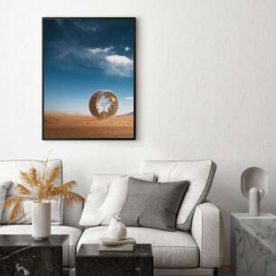Πίνακας, ένα μεγάλο ελαστικό που κάθεται στη μέση μιας ερήμου