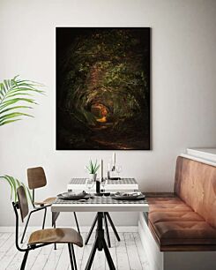 Πίνακας, ένα φως στο τέλος ενός τούνελ στο δάσος