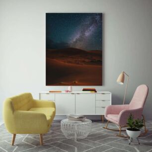 Πίνακας, ένας νυχτερινός ουρανός γεμάτος αστέρια πάνω από μια έρημο