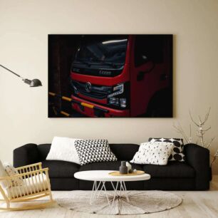 Πίνακας, ένα κόκκινο πυροσβεστικό όχημα σταθμευμένο σε γκαράζ