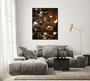 Πίνακας, ένα αστέρι στολίδι που κρέμεται από ένα χριστουγεννιάτικο δέντρο