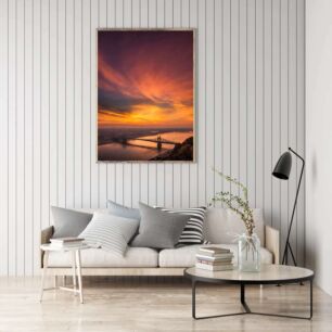 Πίνακας, ένα ηλιοβασίλεμα πάνω από ένα μεγάλο σώμα νερού