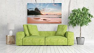 Πίνακας, θέα μιας παραλίας με ένα βουνό στο βάθος