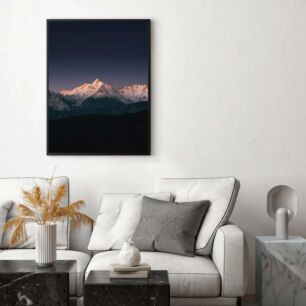 Πίνακας, θέα μιας οροσειράς τη νύχτα