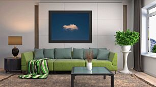 Πίνακας, ένα λευκό σύννεφο που επιπλέει σε έναν γαλάζιο ουρανό