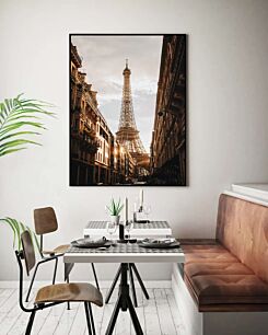 Πίνακας, ο πύργος του άιφελ που δεσπόζει πάνω από την πόλη του παρισιού