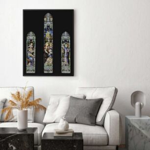 Πίνακας, τρία βιτρό σε μια εκκλησία