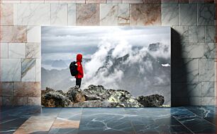 Πίνακας, Adventurous Solo Hiker in the Misty Mountains Περιπετειώδης Σόλο Πεζοπόρος στα Misty Mountains