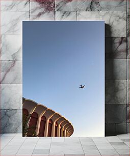 Πίνακας, Airplane Over Architectural Structure Αεροπλάνο πάνω από την αρχιτεκτονική δομή