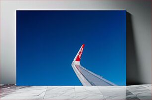 Πίνακας, Airplane Wing Against Clear Blue Sky Πτέρυγα αεροπλάνου ενάντια στον καθαρό γαλάζιο ουρανό