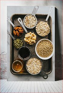 Πίνακας, Assorted Ingredients on Tray Διάφορα υλικά στο δίσκο