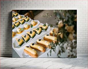 Πίνακας, Assorted Pastries on Display Διάφορα αρτοσκευάσματα στην οθόνη