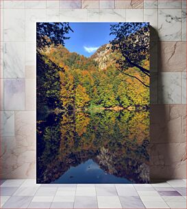 Πίνακας, Autumn Trees Reflected in a Lake Φθινοπωρινά δέντρα που αντανακλώνται σε μια λίμνη