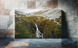Πίνακας, Autumn Waterfall in a Snow-Covered Landscape Φθινοπωρινός καταρράκτης σε ένα χιονισμένο τοπίο