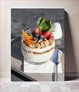 Πίνακας, Berry and Nut Yogurt Parfait Παρφέ γιαουρτιού με μούρα και ξηρούς καρπούς