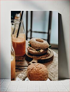 Πίνακας, Breakfast with Bagel and Juice Πρωινό με κουλούρι και χυμό