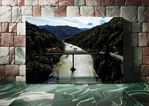 Πίνακας, Bridge Over River in Mountainous Landscape Γέφυρα πάνω από τον ποταμό σε ορεινό τοπίο