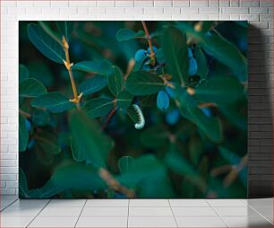 Πίνακας, Caterpillar on Green Foliage Κάμπια στο πράσινο φύλλωμα