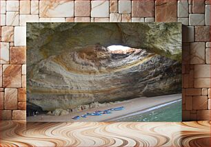 Πίνακας, Cave Beach with Kayaks Cave Beach με καγιάκ