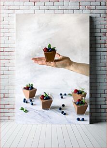 Πίνακας, Chocolate Desserts with Berries Επιδόρπια σοκολάτας με μούρα