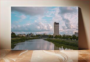 Πίνακας, City Landscape with River and Cloudy Sky Τοπίο πόλης με ποτάμι και συννεφιασμένο ουρανό