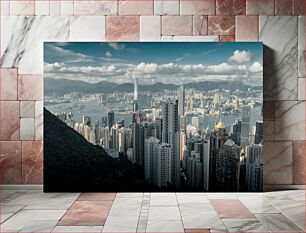 Πίνακας, City Skyline with Mountains and Water Ορίζοντας της πόλης με βουνά και νερό