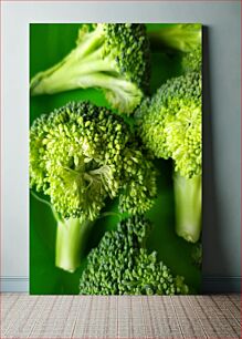 Πίνακας, Close-up of Fresh Broccoli Κοντινό πλάνο φρέσκου μπρόκολου