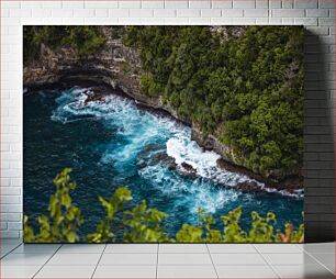 Πίνακας, Coastal Cliff with Lush Greenery Παράκτιος γκρεμός με καταπράσινο τοπίο