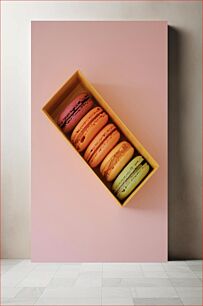 Πίνακας, Colorful Macarons in Box Πολύχρωμα μακαρόν σε κουτί
