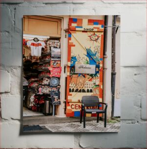 Πίνακας, Colorful Shop Entrance with Souvenirs Πολύχρωμη είσοδος καταστήματος με αναμνηστικά