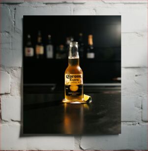 Πίνακας, Corona Beer Bottle on Bar Counter Μπουκάλι μπύρας Corona στον πάγκο του μπαρ