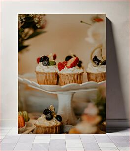 Πίνακας, Delicious Fruit Topped Cupcakes Νόστιμα Cupcakes με κάλυμμα φρούτων