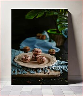 Πίνακας, Delicious Macarons on a Plate Λαχταριστά μακαρόν στο πιάτο