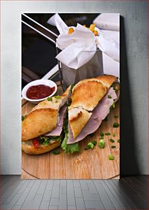 Πίνακας, Delicious Sandwich and Fries Νόστιμο σάντουιτς και πατάτες