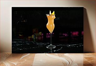 Πίνακας, Elegant Cocktail in Woman-Shaped Glass Κομψό κοκτέιλ σε γυαλί σε σχήμα γυναίκας