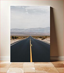 Πίνακας, Endless Road through Desert Landscape Ατελείωτος δρόμος μέσα από το τοπίο της ερήμου