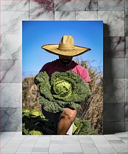 Πίνακας, Farmer Holding Large Cabbage Αγρότης που κρατά μεγάλο λάχανο