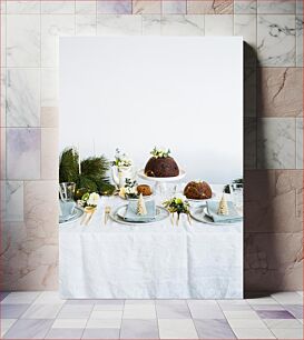 Πίνακας, Festive Table Setting with Christmas Puddings Εορταστικό Τραπέζι με Χριστουγεννιάτικες Πουτίγκες
