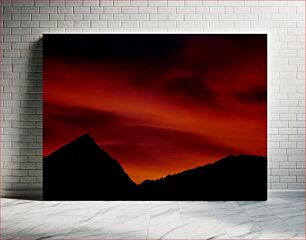 Πίνακας, Fiery Sunset Over Mountains Πύρινο ηλιοβασίλεμα πάνω από βουνά