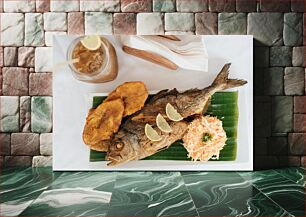 Πίνακας, Fried Fish with Plantains and Coleslaw Τηγανητό ψάρι με πλατάνια και λαχανοσαλάτα