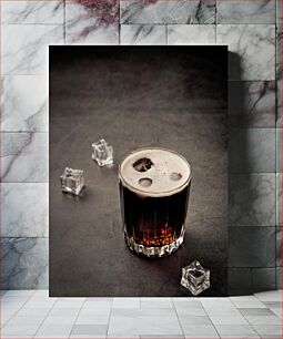 Πίνακας, Glass of Dark Beverage with Ice Cubes Ποτήρι Dark Beverage με παγάκια
