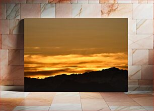 Πίνακας, Golden Sunset Over Mountains Χρυσό ηλιοβασίλεμα πάνω από τα βουνά