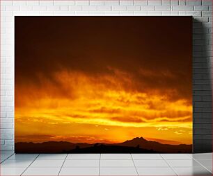 Πίνακας, Golden Sunset Over Mountains Χρυσό ηλιοβασίλεμα πάνω από τα βουνά