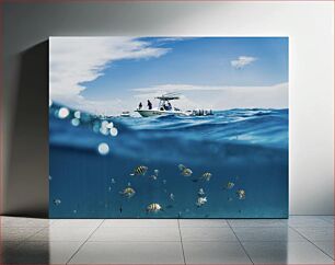 Πίνακας, Half-Submerged Boat and Tropical Fish Μισοβυθισμένο σκάφος και τροπικά ψάρια