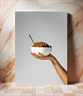Πίνακας, Hand Holding a Bowl of Food Χέρι που κρατά ένα μπολ με φαγητό