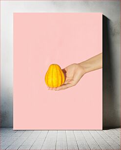 Πίνακας, Hand Holding a Gourd Χέρι που κρατά μια κολοκύθα